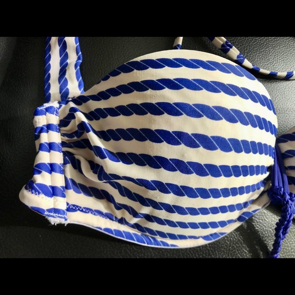 La Vie en Rose Bikini Top - Picture 2 of 8